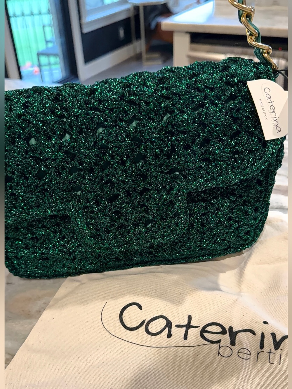 Textured Green Crochet Crossbody with Gold Chain Strap - Picture 4 of 7